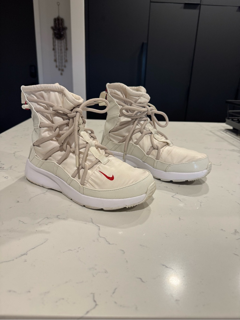 Women’s Nike Tanjun High Rise Boot - Size 8
